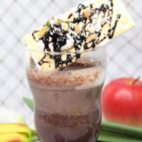 晴天娃娃奶茶加盟