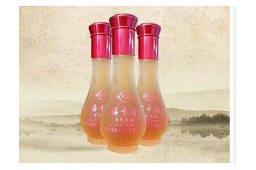 楚雄市龙富酒厂